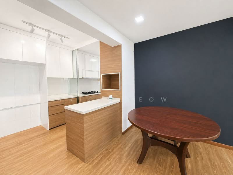 670B Edgefield Plains, 670B Edgefield Plains, 3 Bedrooms, 1,216 sqft, HDB Flat For Sale, by Tricia Yeow, 500125805 - Kitchen - PropertyGuru.com.sg