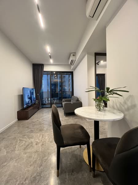 The M, 38 Middle Road, 2 Bedrooms, 614 sqft, Condominium For Sale, by Royce Ng, 500125830 - Living Room - PropertyGuru.com.sg