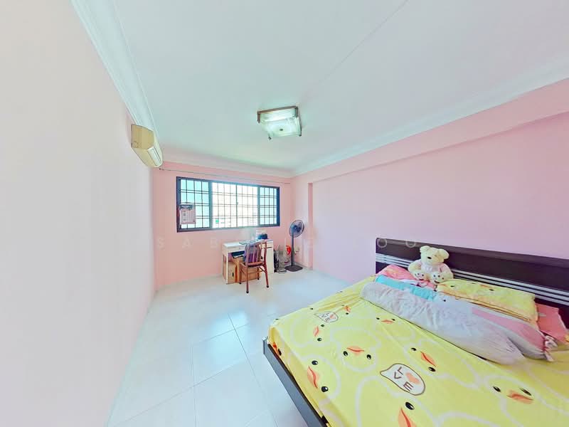 227 Jurong East Street 21, 227 Jurong East Street 21, 3 Bedrooms, 1,292 sqft, HDB Flat For Sale, by Isabelle Loo, 500125834 - Bedroom - PropertyGuru.com.sg