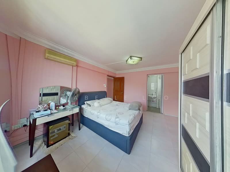 227 Jurong East Street 21, 227 Jurong East Street 21, 3 Bedrooms, 1,292 sqft, HDB Flat For Sale, by Isabelle Loo, 500125834 - Bedroom - PropertyGuru.com.sg