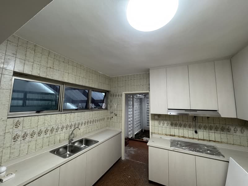 Faber Garden Condominium, 2 Angklong Lane, 4 Bedrooms, 2,766 sqft, Condominium For Rent, by Andy Ang, 500125839 - Kitchen - PropertyGuru.com.sg