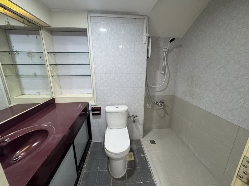 Faber Garden Condominium, 2 Angklong Lane, 4 Bedrooms, 2,766 sqft, Condominium For Rent, by Andy Ang, 500125839 - Bathroom - PropertyGuru.com.sg