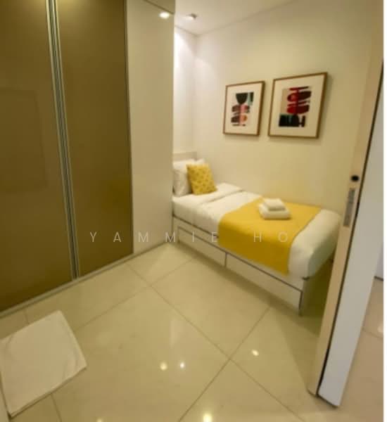 One North Bridge, 1 North Bridge Road, 2 Bedrooms, 689 sqft, Apartment For Rent, by Yammie Ho, 500125840 - Bedroom - PropertyGuru.com.sg