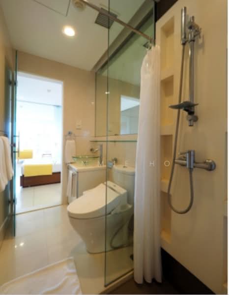 One North Bridge, 1 North Bridge Road, 2 Bedrooms, 689 sqft, Apartment For Rent, by Yammie Ho, 500125840 - Bathroom - PropertyGuru.com.sg