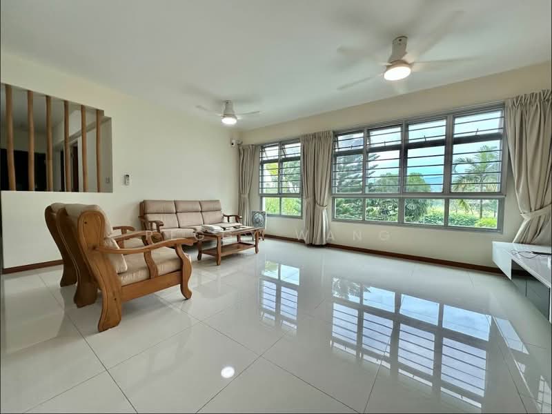 513D Yishun Street 51, 513D Yishun Street 51, 3 Bedrooms, 1,216 sqft, HDB Flat For Sale, by Peggy Wang, 500125843 - Living Room - PropertyGuru.com.sg