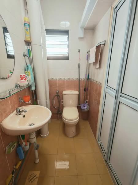 322C Anchorvale Drive, 322C Anchorvale Drive, 3 Bedrooms, 1,184 sqft, HDB Flat For Sale, by Patrick Chee, 500125851 - Bathroom - PropertyGuru.com.sg