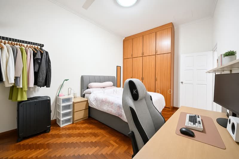 ☎️ADELYN 9325❤️❤️9988✨⭐️LENTOR ESTATE⭐️✨OWN A LANDED HOME NOW!!!, , 4 Bedrooms, 2,380 sqft, Terraced House For Sale, by Adelyn Khoo, 500125855 - Bedroom - PropertyGuru.com.sg