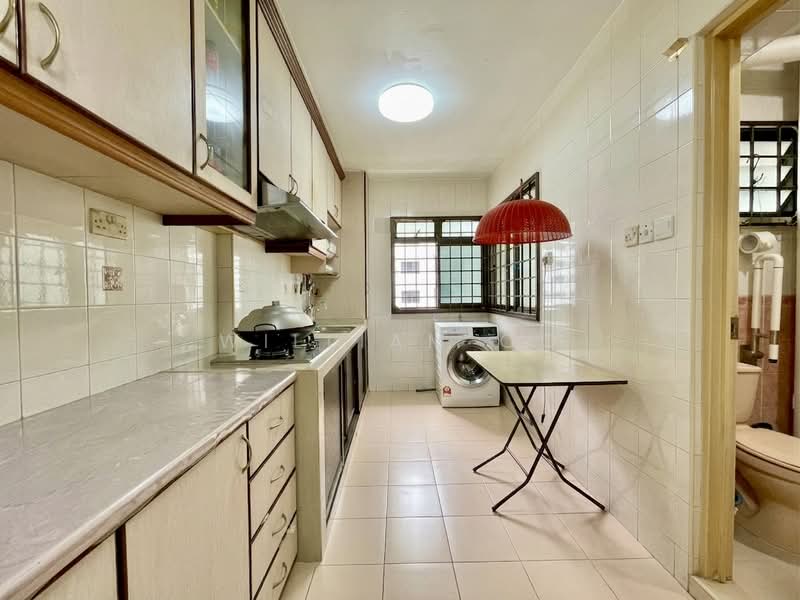 273C Jurong West Avenue 3, 273C Jurong West Avenue 3, 3 Bedrooms, 969 sqft, HDB Flat For Sale, by William Oo, 500125860 - Kitchen - PropertyGuru.com.sg