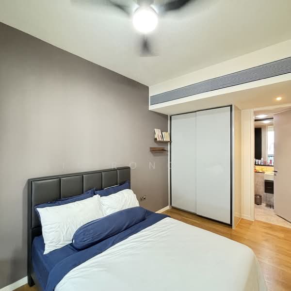 Riviere, 3 Jiak Kim Street, 2 Bedrooms, 818 sqft, Condominium For Sale, by Lim Rong Jie, 500125861 - Bedroom - PropertyGuru.com.sg