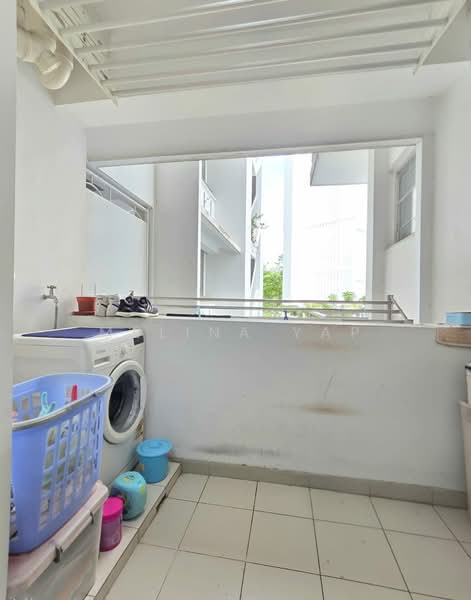 446 Yishun Avenue 11, 446 Yishun Avenue 11, 2 Bedrooms, 721 sqft, HDB Flat For Sale, by Melina Yap, 500125863 - Balcony - PropertyGuru.com.sg