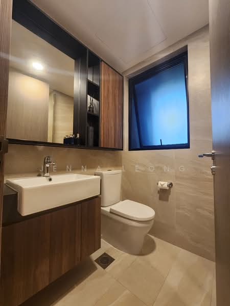 Kent Ridge Hill Residences, 66 South Buona Vista Road, 3 Bedrooms, 1,066 sqft, Condominium For Sale, by Jenna Leong, 500125868 - Bathroom - PropertyGuru.com.sg