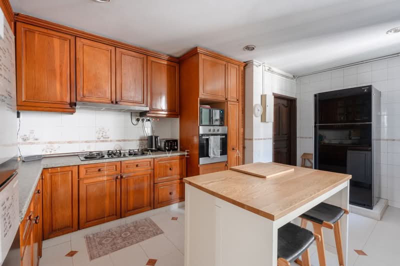 King's Mansion, 20 Amber Road, 4 Bedrooms, 2,734 sqft, Condominium For Sale, by Dave Tan, 500125870 - Kitchen - PropertyGuru.com.sg