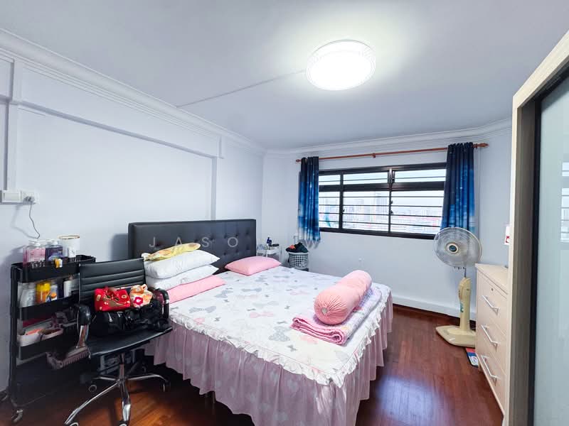 227 Jurong East Street 21, 227 Jurong East Street 21, 3 Bedrooms, 1,291 sqft, HDB Flat For Sale, by Jason Wong, 500125900 - Bedroom - PropertyGuru.com.sg