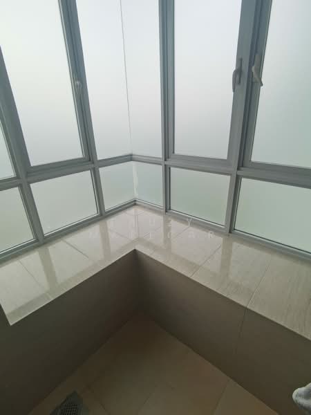 Esta Ruby, 500 Guillimard Road, Room Rental, 220 sqft, Condominium For Rent, by Fauzy Marecar, 500125906 - Balcony - PropertyGuru.com.sg