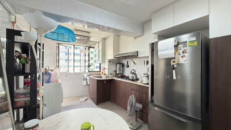 137 Jalan Bukit Merah, 137 Jalan Bukit Merah, 2 Bedrooms, 753 sqft, HDB Flat For Sale, by Jose Loh Zhenhao, 500125907 - Kitchen - PropertyGuru.com.sg