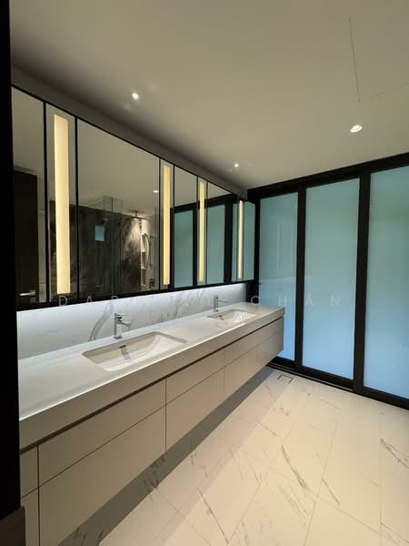 Greenbank Park, Greenbank Park, 5 Bedrooms, 5,446 sqft, Semi-Detached House For Sale, by Darrell Chan, 500125913 - Bathroom - PropertyGuru.com.sg