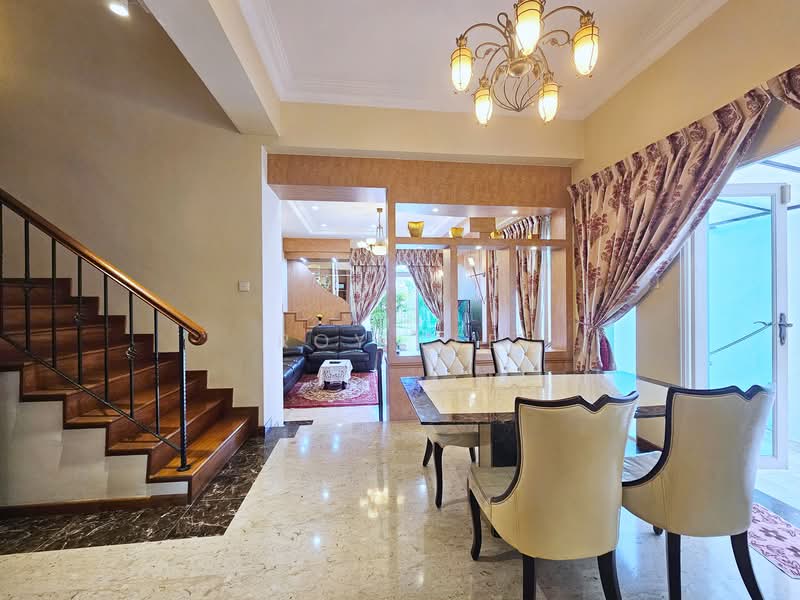 ⭐ D19 Charming 3 Storey Semi-D @ Near Nex Mall, Serangoon Mrt ⭐, Near Nex Mall, 5 Bedrooms, 3,000 sqft, Semi-Detached House For Rent, by Roy Lee, 500125916 - Living Room - PropertyGuru.com.sg