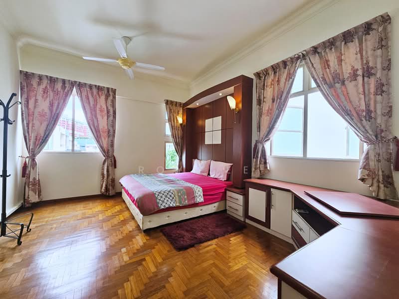 ⭐ D19 Charming 3 Storey Semi-D @ Near Nex Mall, Serangoon Mrt ⭐, Near Nex Mall, 5 Bedrooms, 3,000 sqft, Semi-Detached House For Rent, by Roy Lee, 500125916 - Bedroom - PropertyGuru.com.sg