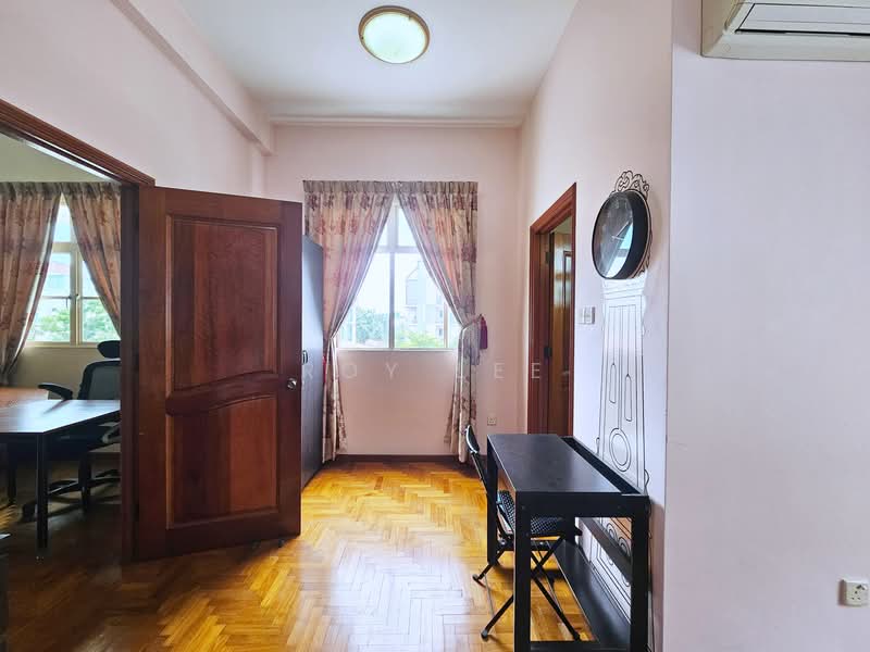 ⭐ D19 Charming 3 Storey Semi-D @ Near Nex Mall, Serangoon Mrt ⭐, Near Nex Mall, 5 Bedrooms, 3,000 sqft, Semi-Detached House For Rent, by Roy Lee, 500125916 - Study - PropertyGuru.com.sg