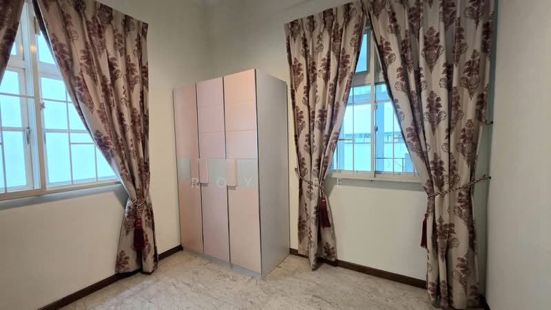⭐️ Eminence Landed ⭐️ Charming 3 Storey Semi-D @ Near Nex Mall, Serangoon Mrt ⭐, Near Nex Mall, 6 Bedrooms, 3,000 sqft, Semi-Detached House For Rent, by Roy Lee, 500125916 - Level 1 Granny Room - PropertyGuru.com.sg