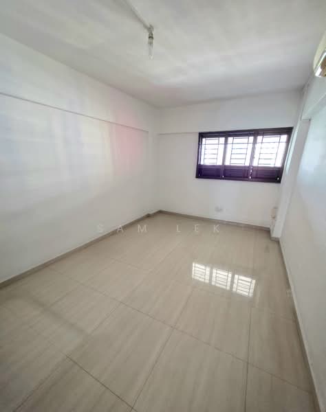 304 Ang Mo Kio Avenue 1, 304 Ang Mo Kio Avenue 1, 3 Bedrooms, 1,044 sqft, HDB Flat For Sale, by Sam Lek, 500125917 - Common Bedroom - PropertyGuru.com.sg