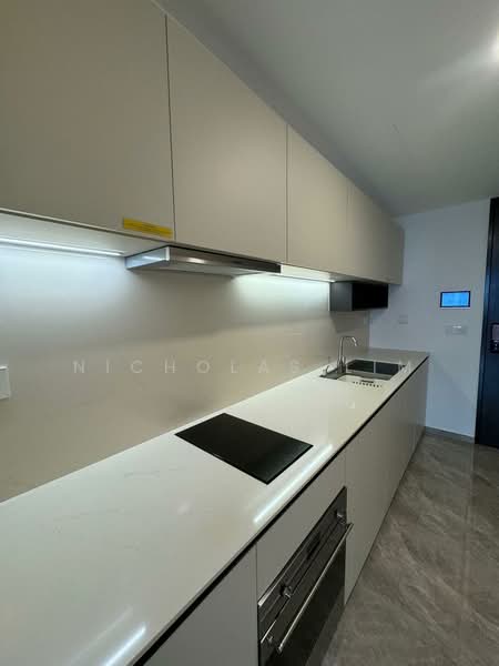 JadeScape, 8 Shunfu Road, 2 Bedrooms, 764 sqft, Condominium For Sale, by Nicholas Lim, 500125921 - Kitchen - PropertyGuru.com.sg