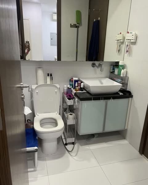 Smart Suites, 302 Sims Avenue, 1 Bedroom, 527 sqft, Condominium For Rent, by Aloisa Lua (嘉嘉）, 500125924 - Bathroom - PropertyGuru.com.sg