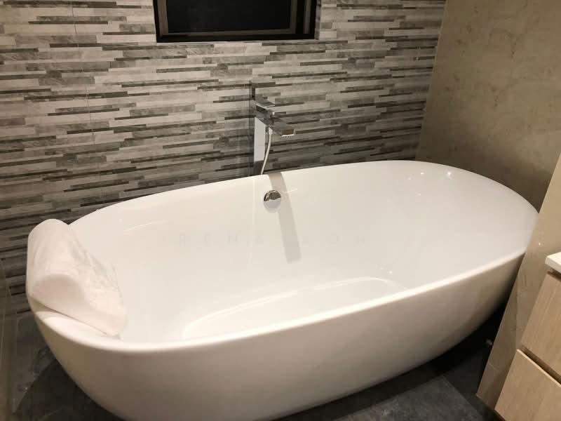 Changi Heights, Changi Heights, 5 Bedrooms, 3,100 sqft, Terraced House For Sale, by Rena Koh, 500125931 - Bathroom - PropertyGuru.com.sg