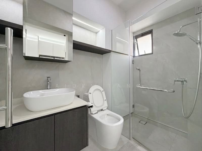 74A Redhill Road, 74A Redhill Road, 3 Bedrooms, 1,238 sqft, HDB Flat For Sale, by Aiden Tang, 500125941 - Bathroom - PropertyGuru.com.sg
