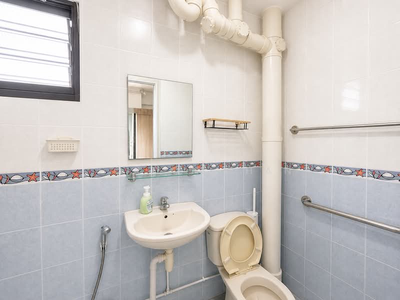 423 Ang Mo Kio Avenue 3, 423 Ang Mo Kio Avenue 3, 4 Bedrooms, 1,431 sqft, HDB Flat For Sale, by Jordon Chan, 500125944 - Bathroom - PropertyGuru.com.sg
