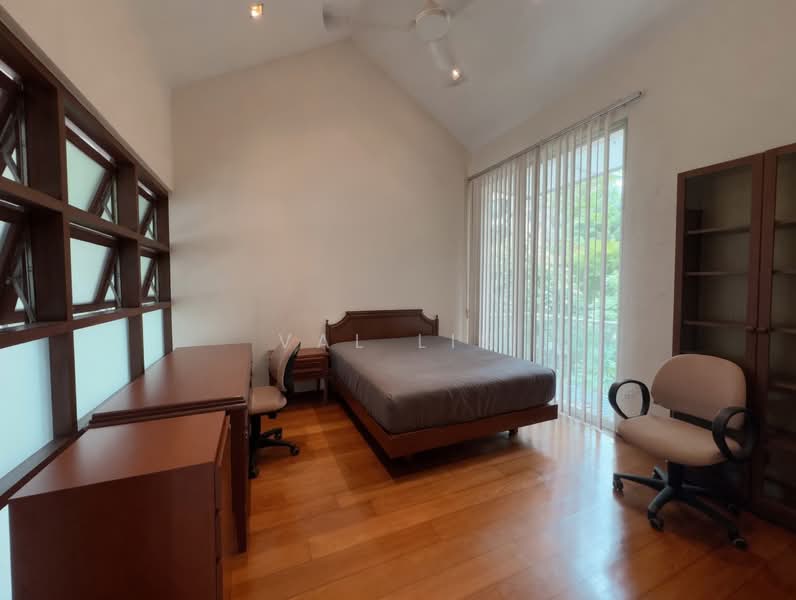 ◤ RARE Subdivisible! Orchard Bungalow by Famous Architect Huge Land Wide Frontage ❤️ Walk to Orchard, Orchard Designer Bungalow One Tree Hill, 5 Bedrooms, 5,845 sqft, Bungalow House For Sale, by Val Lin, 500125950 - Bedroom - PropertyGuru.com.sg