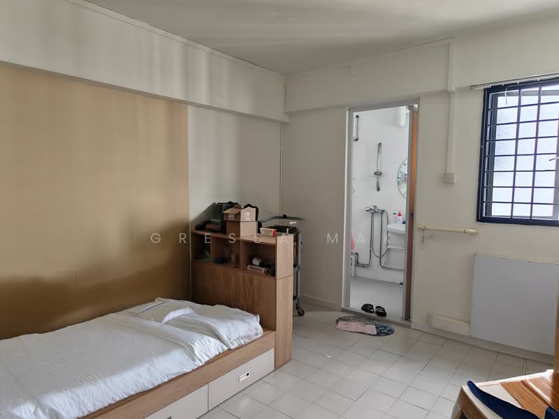 260 Yishun Street 22, 260 Yishun Street 22, 3 Bedrooms, 904 sqft, HDB Flat For Sale, by Gressa Mak, 500125953 - Bedroom - PropertyGuru.com.sg