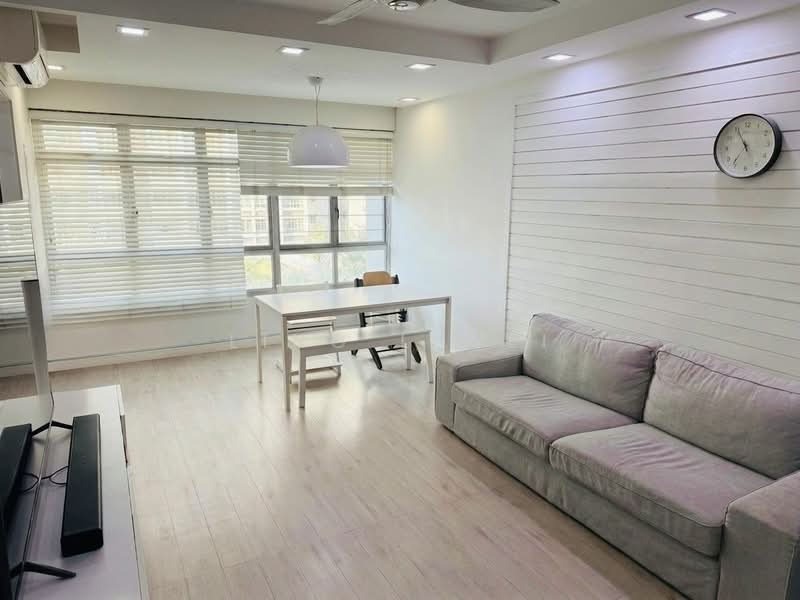 28 Ghim Moh Link, 28 Ghim Moh Link, 3 Bedrooms, 1,001 sqft, HDB Flat For Sale, by Ling Liwei, 500125960 - Living Room - PropertyGuru.com.sg
