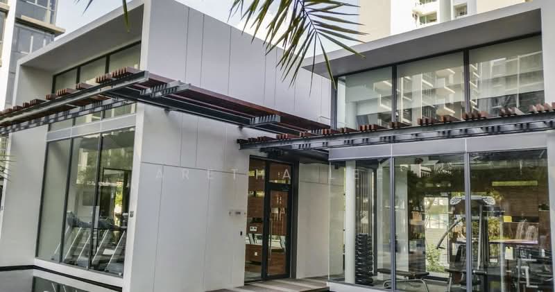 La Fiesta, Sengkang Square, 3 Bedrooms, 1,001 sqft, Condominium For Rent, by Aretha Lee, 500125962 - Exterior - PropertyGuru.com.sg