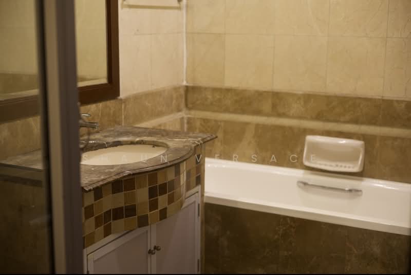 Regent Heights, 50 Bukit Batok East Avenue 5, 2 Bedrooms, 1,023 sqft, Condominium For Sale, by Shaun Versace, 500125974 - Bathroom - PropertyGuru.com.sg