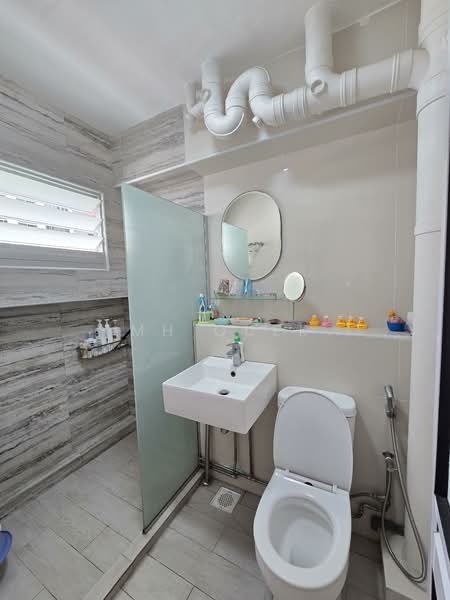505 Choa Chu Kang Street 51, 505 Choa Chu Kang Street 51, 3 Bedrooms, 1,378 sqft, HDB Flat For Rent, by MH Quek, 500125982 - Bathroom - PropertyGuru.com.sg