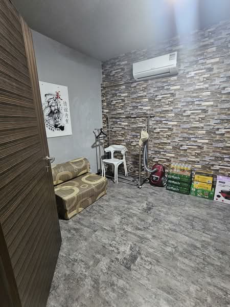 217 Bedok North Street 1, 217 Bedok North Street 1, 2 Bedrooms, 731 sqft, HDB Flat For Sale, by Tasso Chan, 500125984 - Interior - PropertyGuru.com.sg