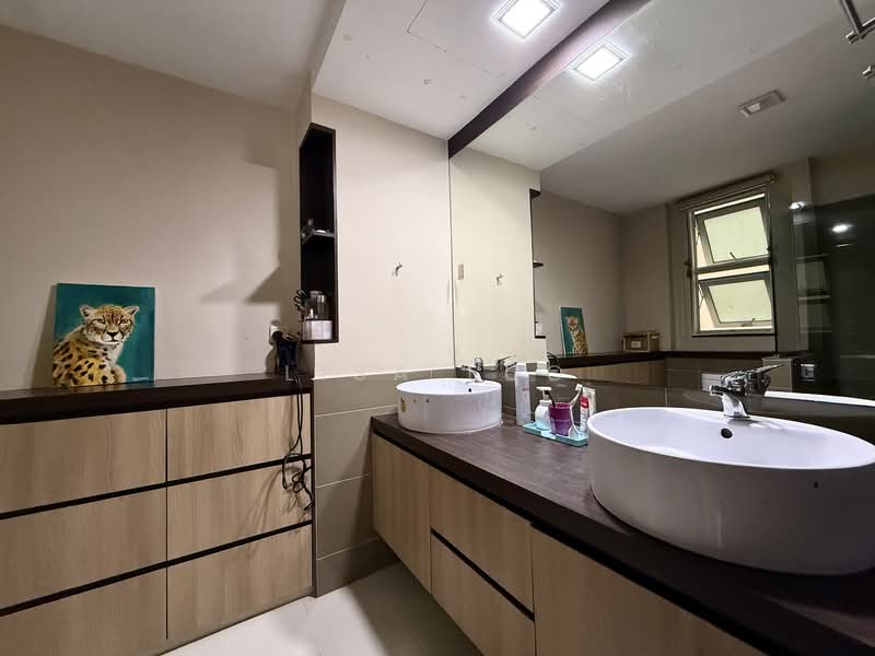 Euphony Gardens, 1 Jalan Mata Ayer, 2 Bedrooms, 1,023 sqft, Condominium For Sale, by Lisa Luo, 500125988 - Bathroom - PropertyGuru.com.sg