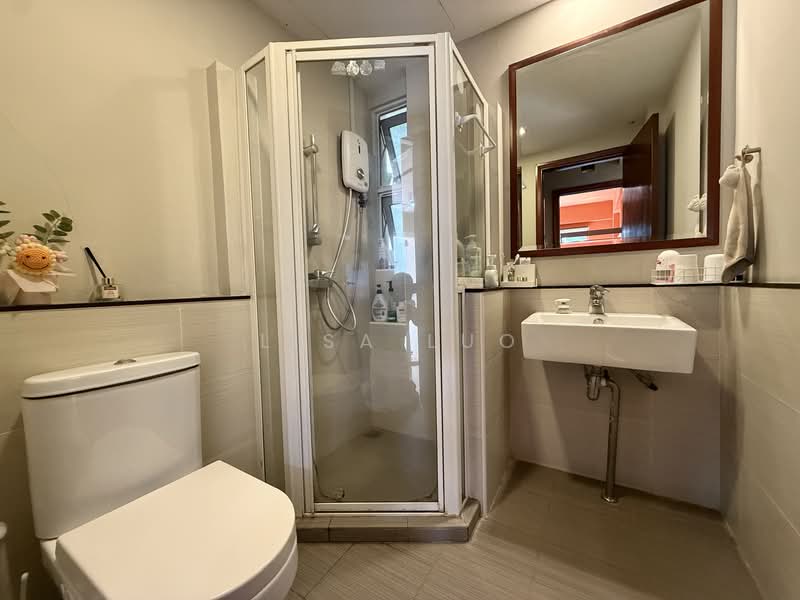 Euphony Gardens, 1 Jalan Mata Ayer, 2 Bedrooms, 1,023 sqft, Condominium For Sale, by Lisa Luo, 500125988 - Bathroom - PropertyGuru.com.sg