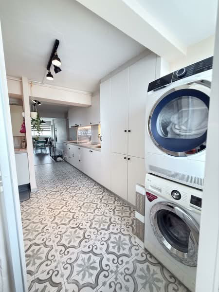 97 Aljunied Crescent, 97 Aljunied Crescent, 2 Bedrooms, 818 sqft, HDB Flat For Sale, by May Chong 張雲, 500125995 - Kitchen - PropertyGuru.com.sg