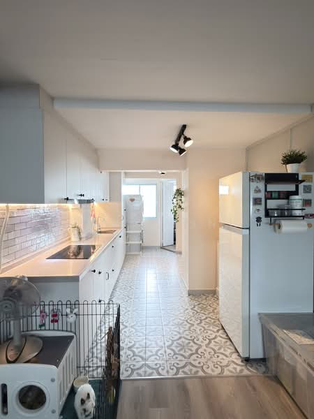 97 Aljunied Crescent, 97 Aljunied Crescent, 2 Bedrooms, 818 sqft, HDB Flat For Sale, by May Chong 張雲, 500125995 - Kitchen - PropertyGuru.com.sg