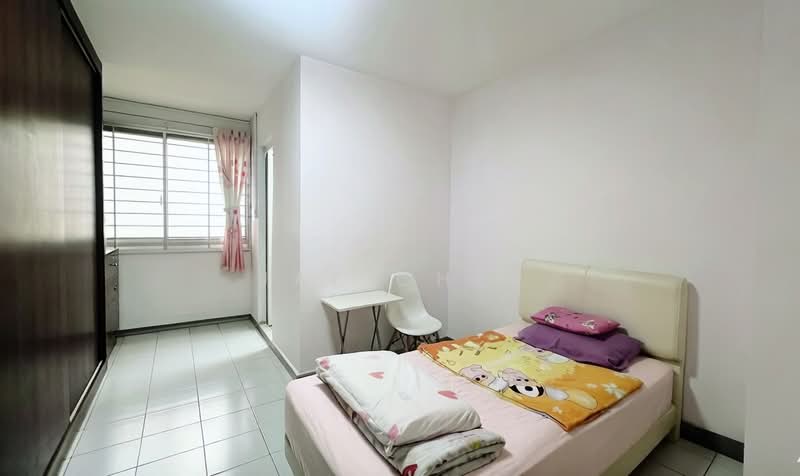 727 Jurong West Avenue 5, 727 Jurong West Avenue 5, 3 Bedrooms, 1,119 sqft, HDB Flat For Sale, by Jae Chin, 500126007 - Master Bedroom - PropertyGuru.com.sg