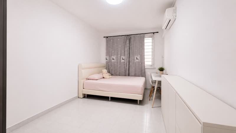 727 Jurong West Avenue 5, 727 Jurong West Avenue 5, Boon Lay / Jurong / Tuas, 3 Bedrooms, 1,119 sqft, HDB Flat For Sale, by Jae Chin, 500126007 - Bedroom - PropertyGuru.com.sg