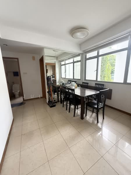 The Lakeshore, 31 Jurong West Street 41, 3 Bedrooms, 1,109 sqft, Condominium For Rent, by Juliana Ang, 500126024 - Dining Room - PropertyGuru.com.sg