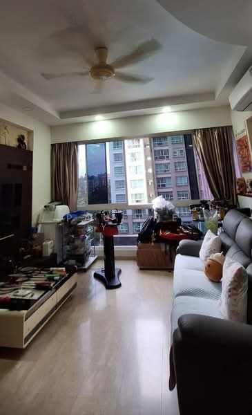 Hillview Residence, 138 Hillview Avenue, 3 Bedrooms, 1,270 sqft, Condominium For Sale, by Pauline Yeh, 500126032 - Living Room - PropertyGuru.com.sg