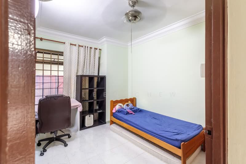 322 Sembawang Close, 322 Sembawang Close, 3 Bedrooms, 1,076 sqft, HDB Flat For Sale, by Eileen Chew, 500126033 - Bedroom - PropertyGuru.com.sg