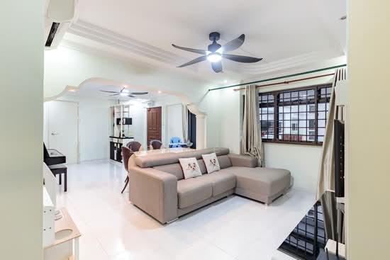 For Sale - 322 Sembawang Close