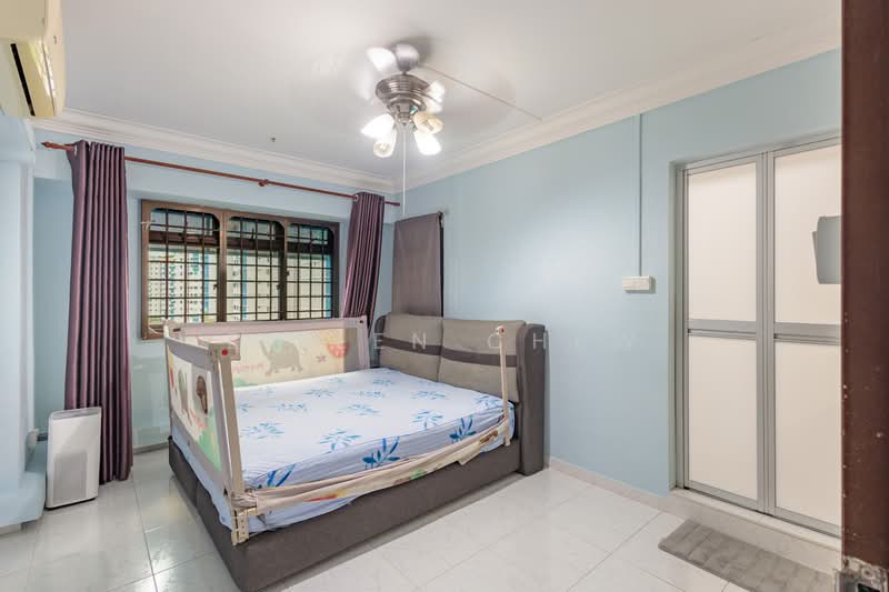 322 Sembawang Close, 322 Sembawang Close, 3 Bedrooms, 1,076 sqft, HDB Flat For Sale, by Eileen Chew, 500126033 - Bedroom - PropertyGuru.com.sg