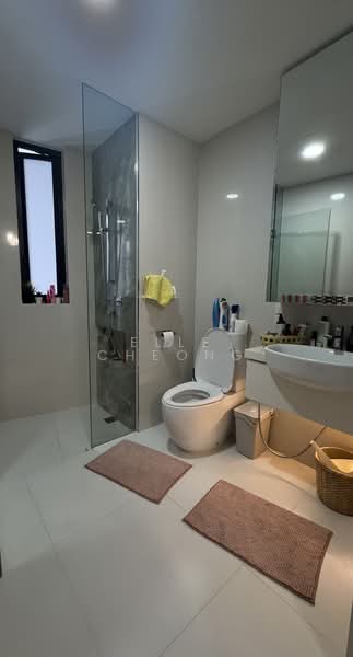 d'Leedon (Former Farrer Court), 13 Leedon Heights, 2 Bedrooms, 786 sqft, Condominium For Sale, by Elle Cheong, 500126038 - Bathroom - PropertyGuru.com.sg