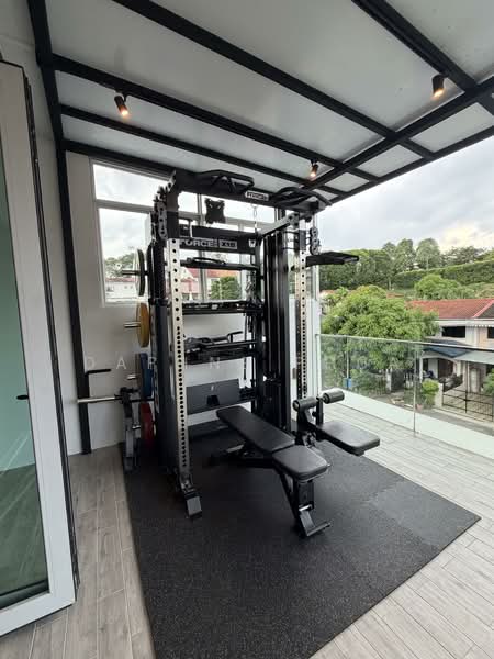 Teacher's Housing Estate, Iqbal Avenue, 5 Bedrooms, 3,800 sqft, Terraced House For Rent, by Daphne Phua, 500126048 - Private gym in the comfort of your home! - PropertyGuru.com.sg